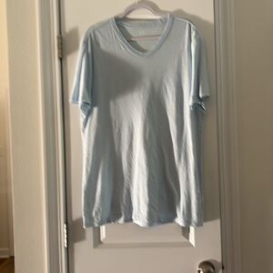 GAP Men's Light Blue Short Sleeve V-Neck Tee Size L Tall